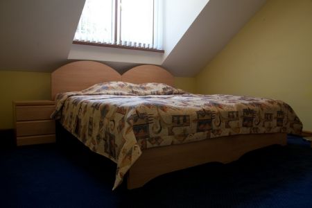Стандарт 2-местный 1-комнатный в Коттедже с раздельными кроватями, мансардный, доп. место - под расписку